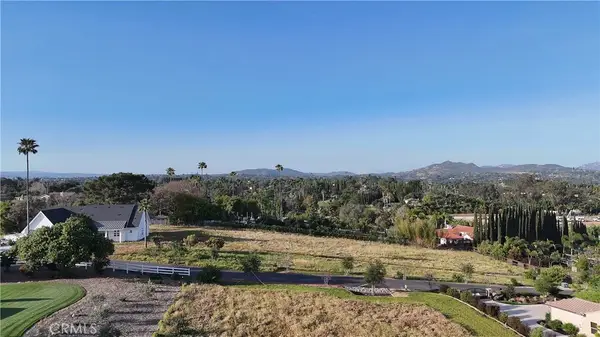 1940 Grey Rabbit Hollow Lane, Fallbrook, CA 92028