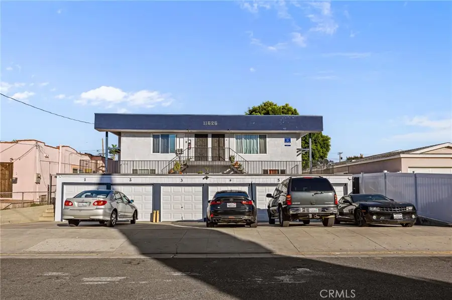 11626 Cedar Avenue, Hawthorne, CA 90250 - #2