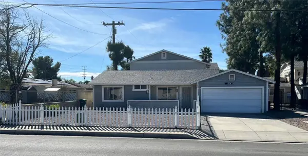 955 W Devonshire, Hemet, CA 92543