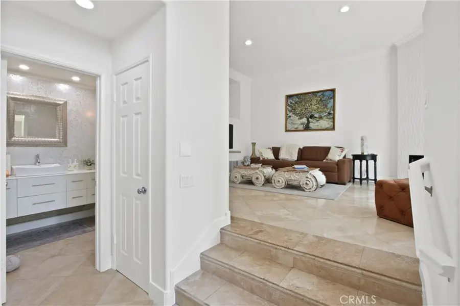 19355 Maidstone Lane, Huntington Beach, CA 92648 - Image #3