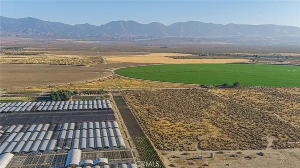 1593 Avenue R, Palmdale, CA 93591