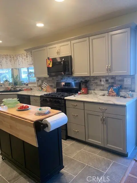 4401 Camelot Place, Bakersfield, CA 93301 - #1