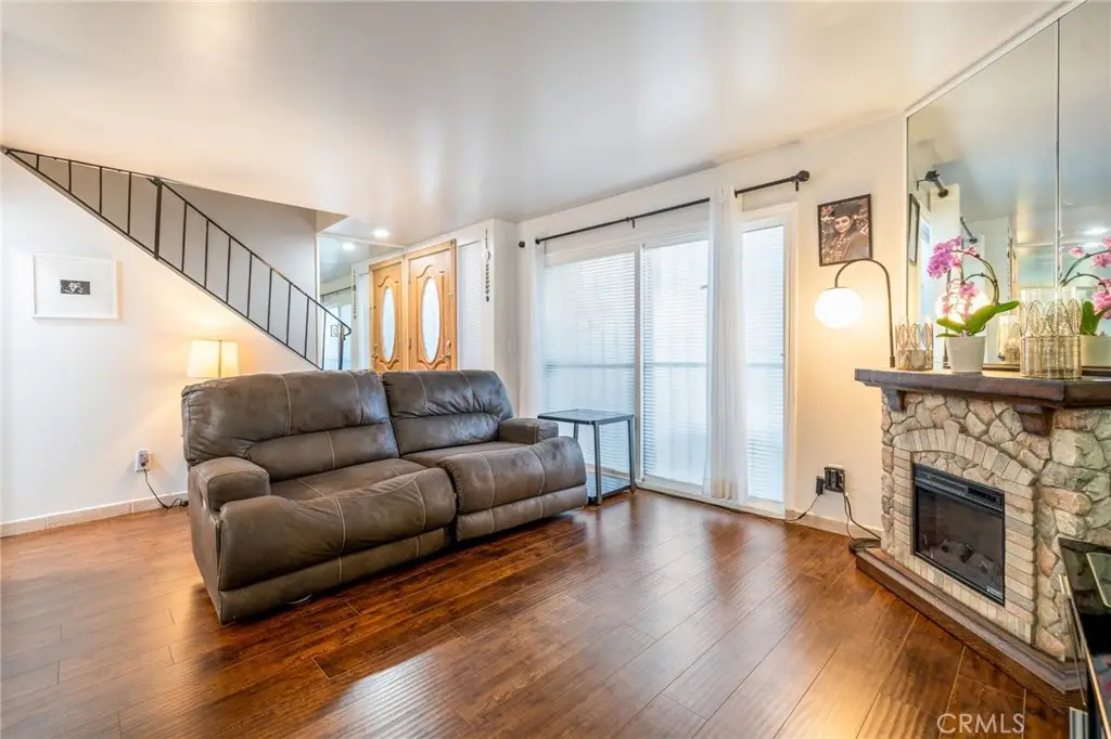 8633 Balboa Boulevard #29, Northridge, CA 91325 - Image #1