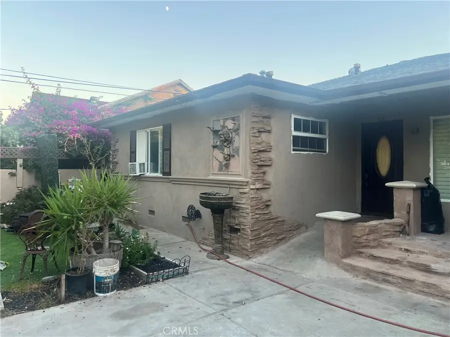 2790 11th St, Riverside, CA 92507 - Image #2