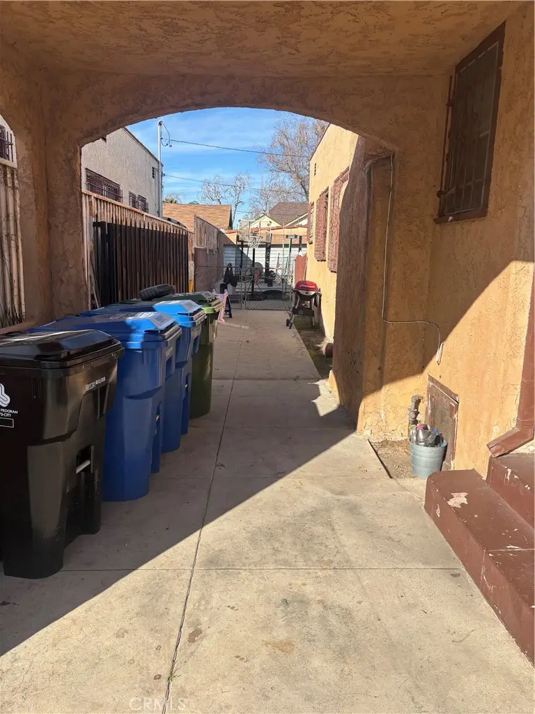 2065 W 65th, Los Angeles, CA 90047 - Image #3