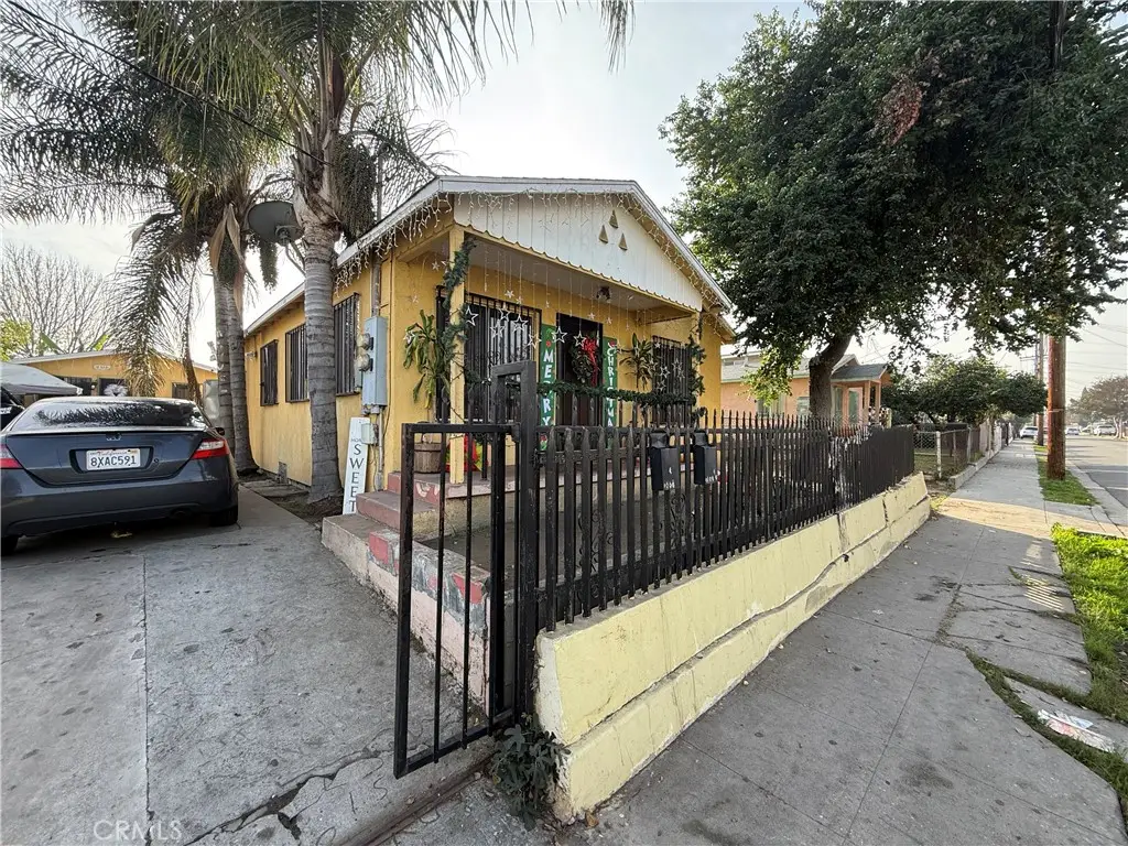 1832 E 108th #2, Los Angeles, CA 90059 - Image #1