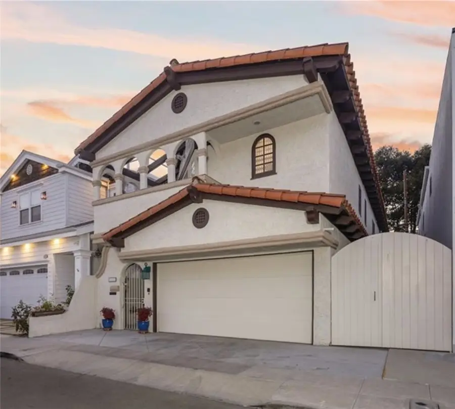 111 Geneva Walk, Long Beach, CA 90803 - Image #2