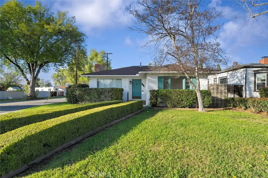 4693 Central, Riverside, CA 92506 - #1