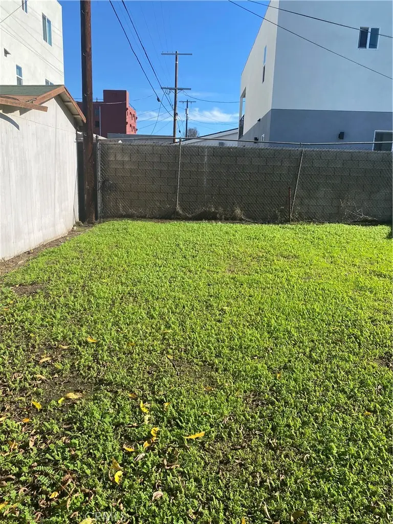 872 W 47th, Los Angeles, CA 90037 - #3