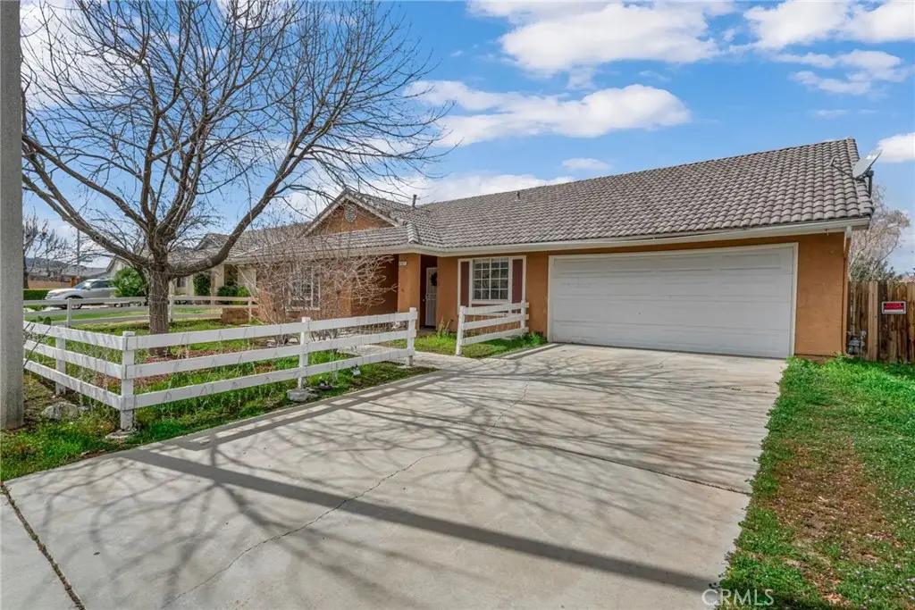 37623 Robin, Palmdale, CA 93550 - #1