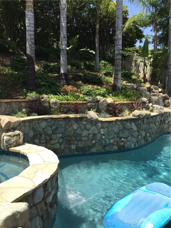 992 Chinotto Circle, Corona, CA 92881