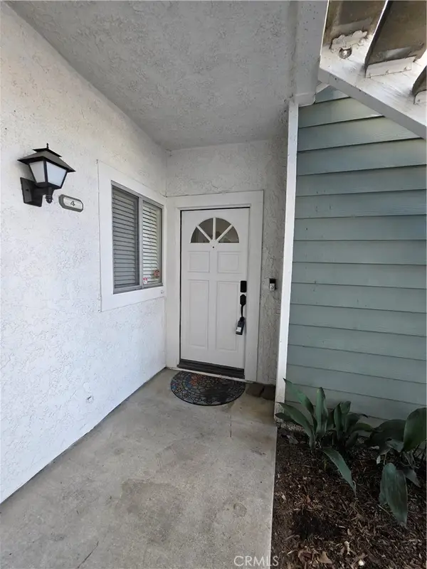 12042 Sylvan River #4, Fountain Valley, CA 92708