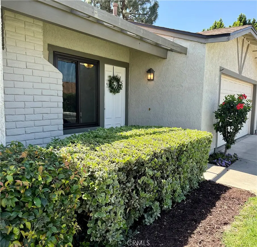 9042 Chaucer Circle, Riverside, CA 92503 - #1
