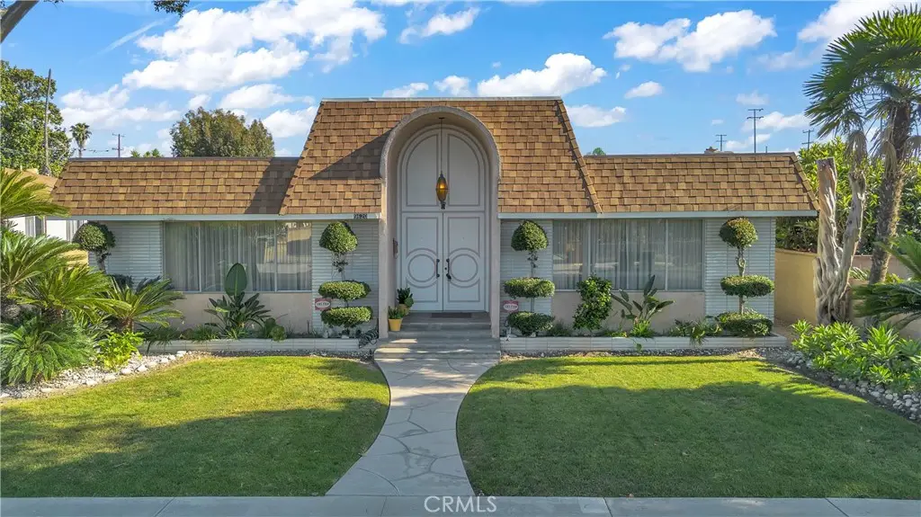 9620 Walnut Street, Bellflower, CA 90706 - #1