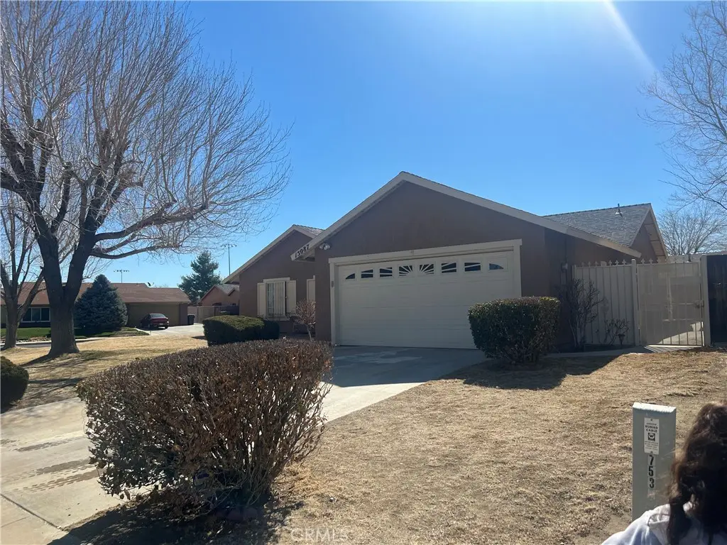15087 Whitekirk, Victorville, CA 92394 - #1