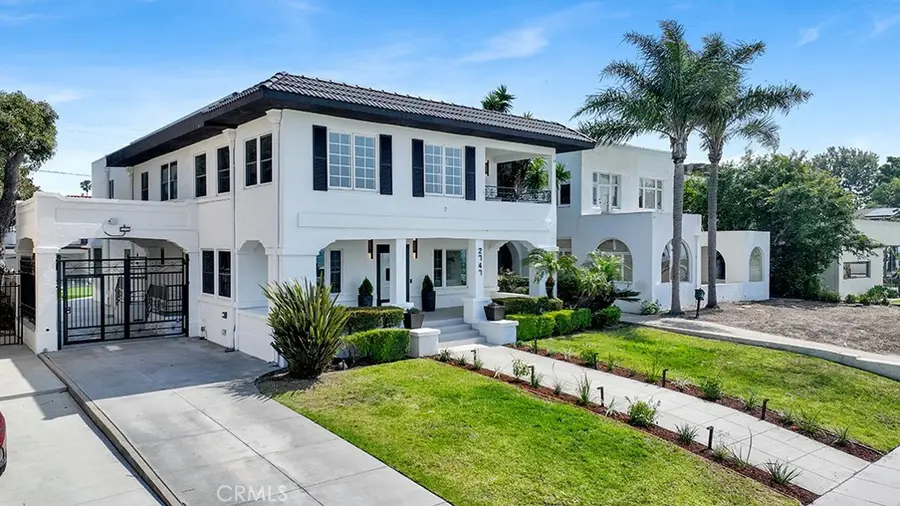 2747 E Ocean Boulevard, Long Beach, CA 90803 - #2