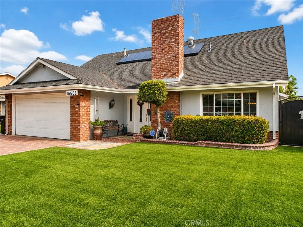 15558 Gundry, Paramount, CA 90723 - #1