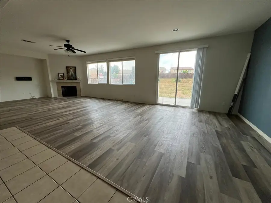 13803 Coolidge, Oak Hills, CA 92344 - #3
