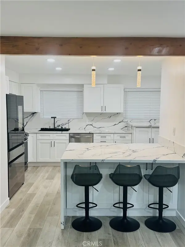 6771 Springpark #208A, Los Angeles, CA 90056