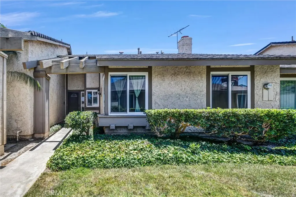 2035 E Blackwood, Anaheim, CA 92806 - #1