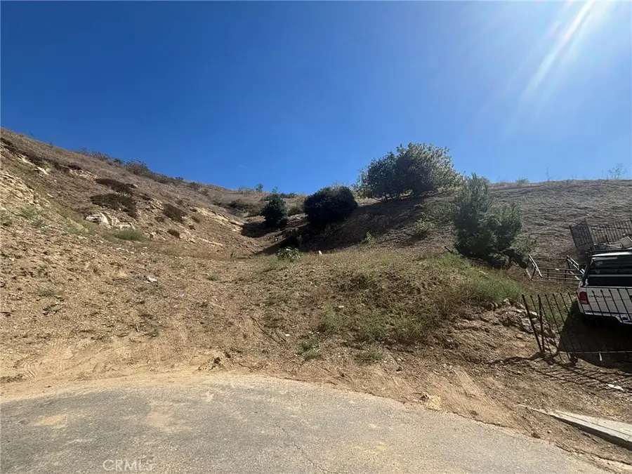 0 Avenue 33, Los Angeles, CA 91356 - #3