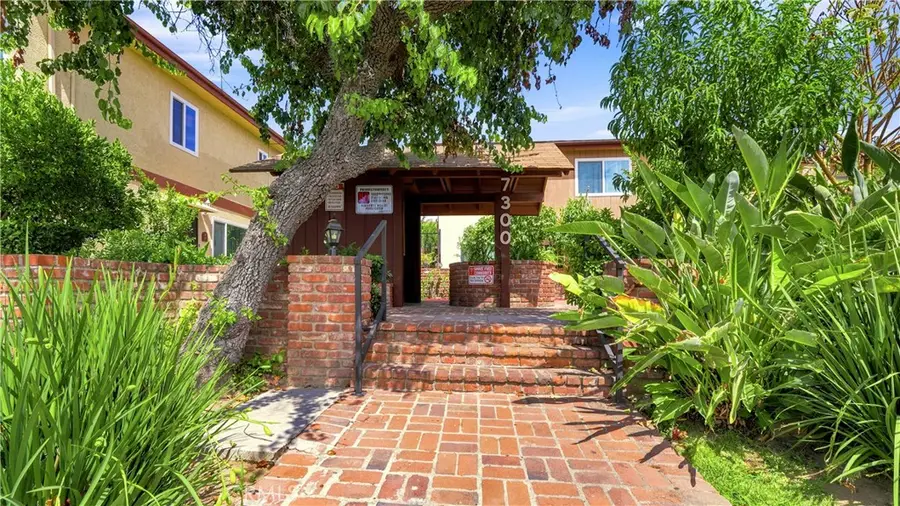 7300 Lennox, Van Nuys, CA 91405 - #2
