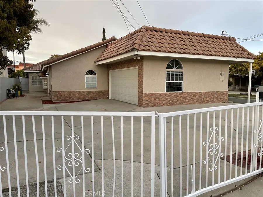 17912 Gridley Road, Artesia, CA 90701 - #3