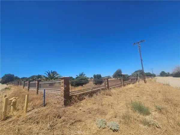40815 43rd Street N, Quartz Hill, CA 93551