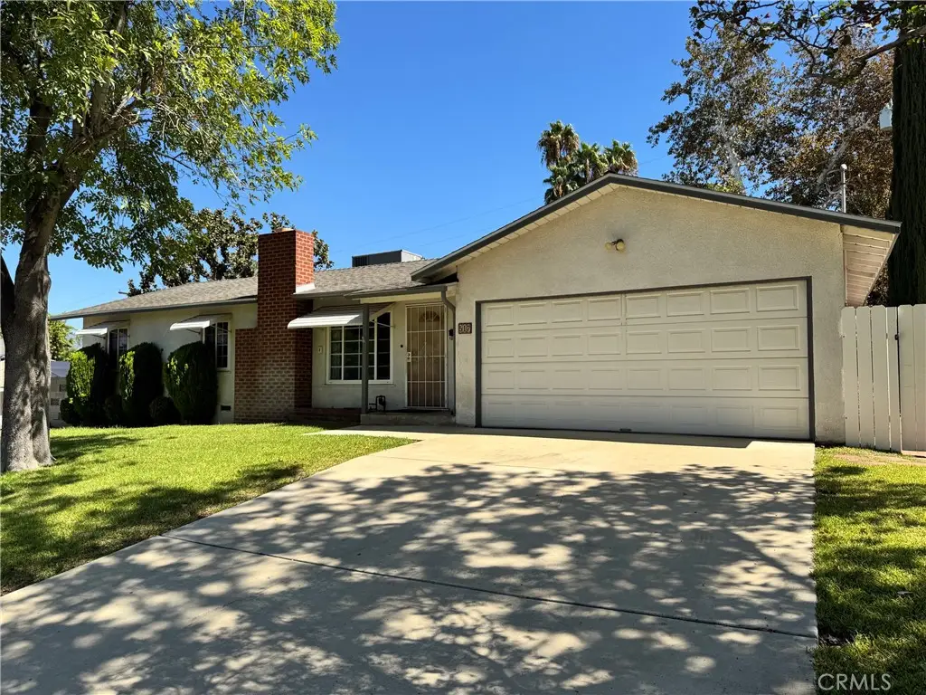 517 Lemon, Redlands, CA 92374 - #1