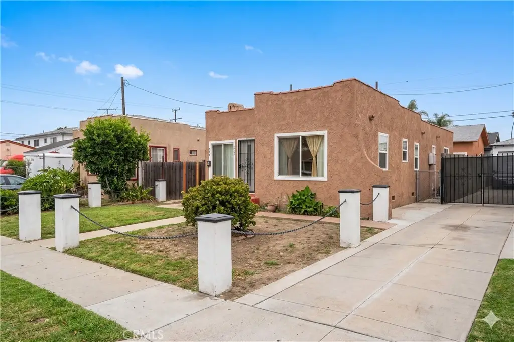 514 W 105th, Los Angeles, CA 90044 - #1