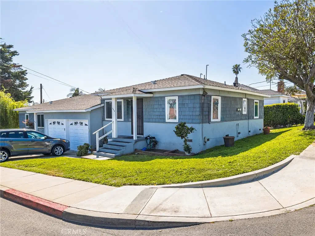 536 W Maple Avenue, El Segundo, CA 90245 - Image #1
