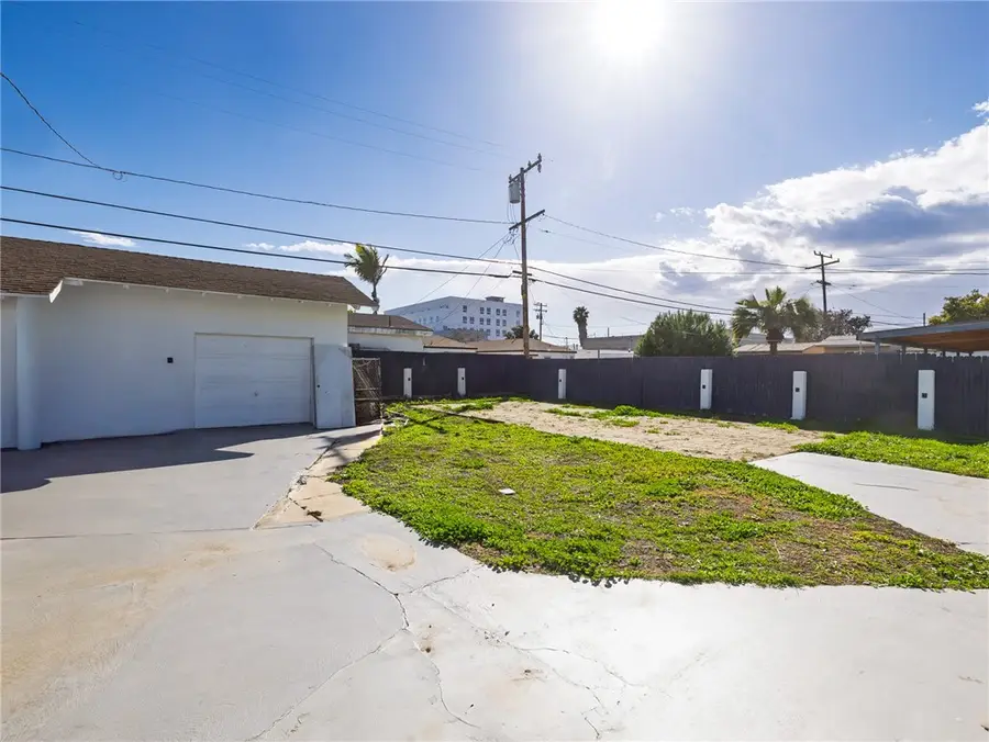 5518 W 117th Street, Del Aire, CA 90304 - #3