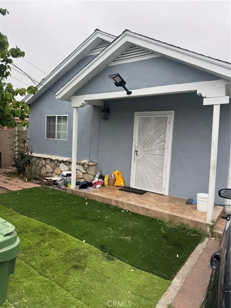 1610 N Fries Avenue, Wilmington, CA 90744 - Image #1