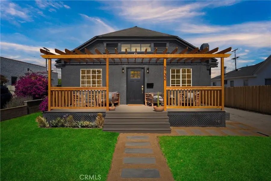 5732 Hillcrest Drive, Los Angeles, CA 90043 - Image #2