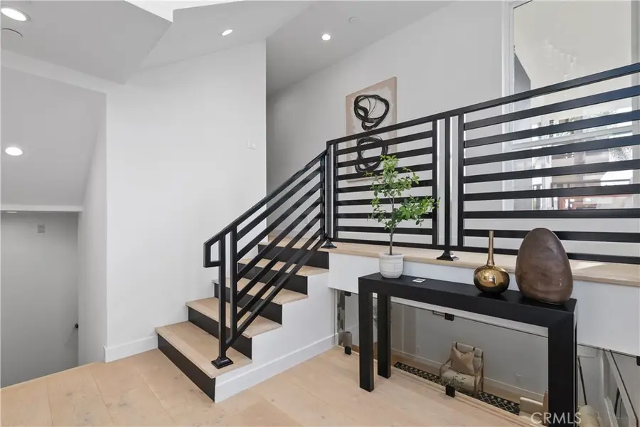 1022 17th Street, Hermosa Beach, CA 90254 - Image #3