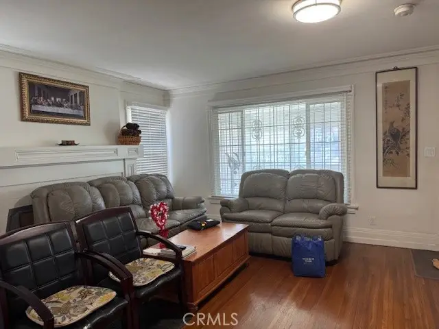 242 N St Andrews Pl, Los Angeles, CA 90004 - Image #3