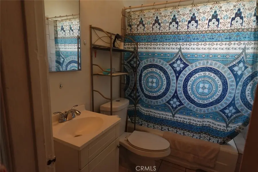 533 W Almond Street, Compton, CA 90220 - #3