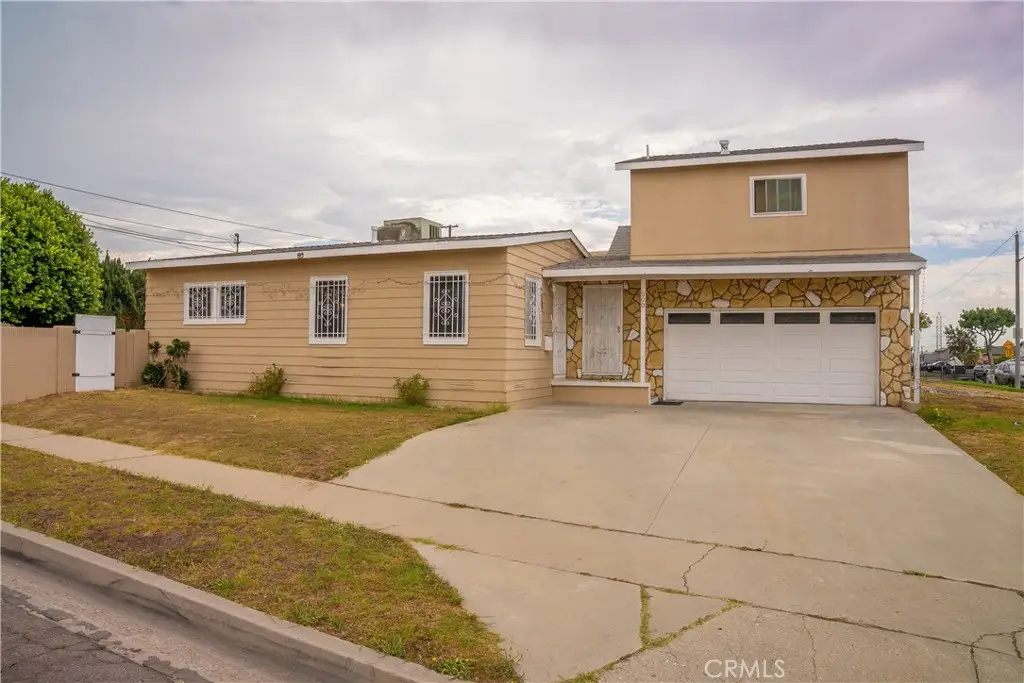500 S Clymar Avenue, Compton, CA 90220 - #1