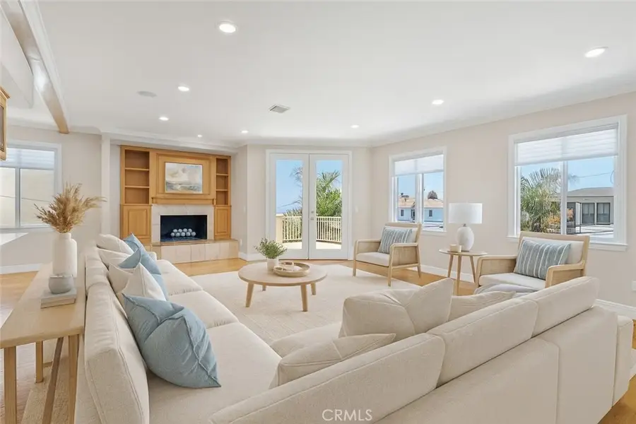 944 5th Street, Hermosa Beach, CA 90254 - Image #2