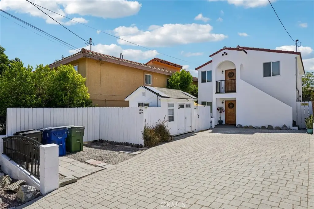 745 W Oliver St, San Pedro, CA 90731 - Image #1