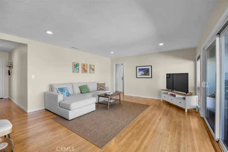 2407 Ripley Avenue, Redondo Beach, CA 90278 - Image #3