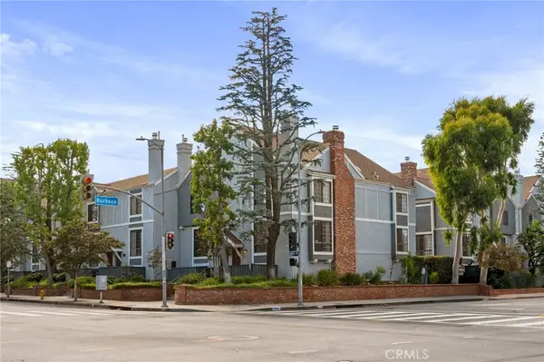 18100 Burbank #14, Tarzana, CA 91356