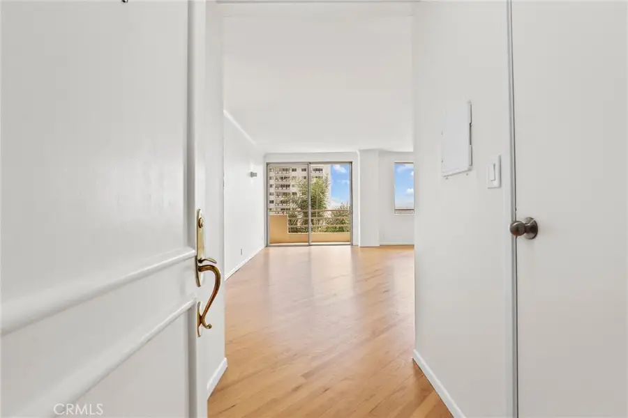 1131 Alta Loma Road #527, West Hollywood, CA 90069 - Image #3