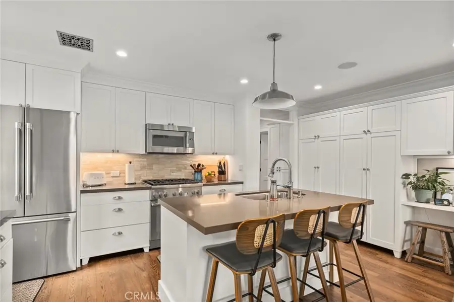 1147 7th Street, Hermosa Beach, CA 90254 - Image #2