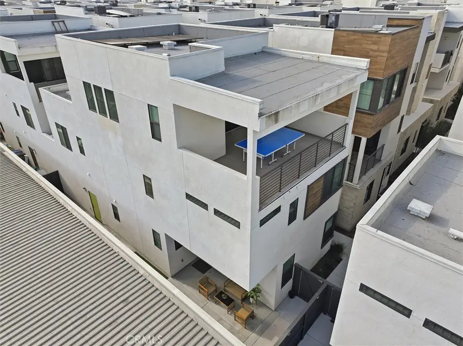 2144 Swallowtail Walk, Gardena, CA 90249 - Image #2