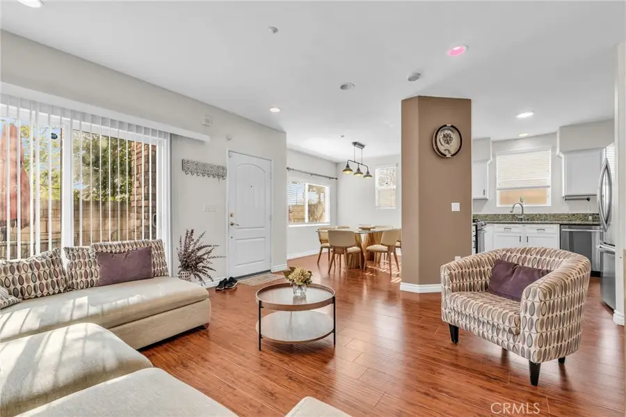 4842 Sapphire, Cypress, CA 90630 - Image #3