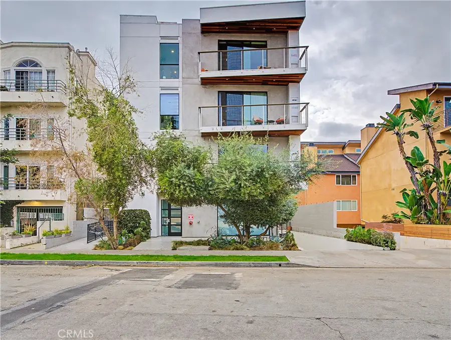 3981 Moore Street #101, Los Angeles, CA 90066 - #2
