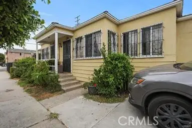 6828 S San Pedro, Los Angeles, CA 90003