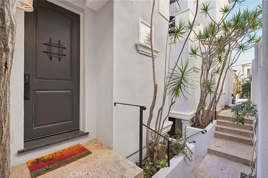 654 5th Street, Hermosa Beach, CA 90254 - Image #2