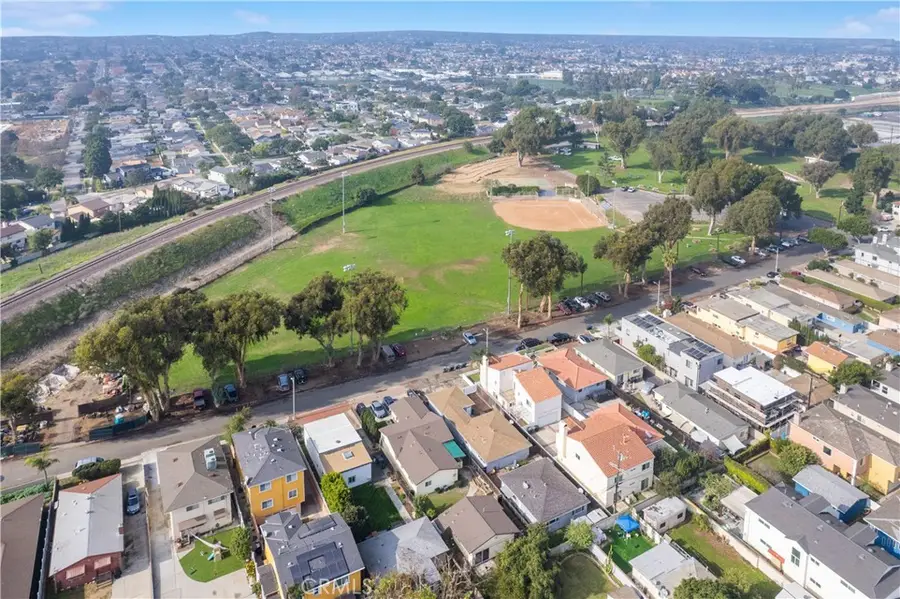 18506 Kingsdale Ave, Redondo Beach, CA 90278 - Image #3